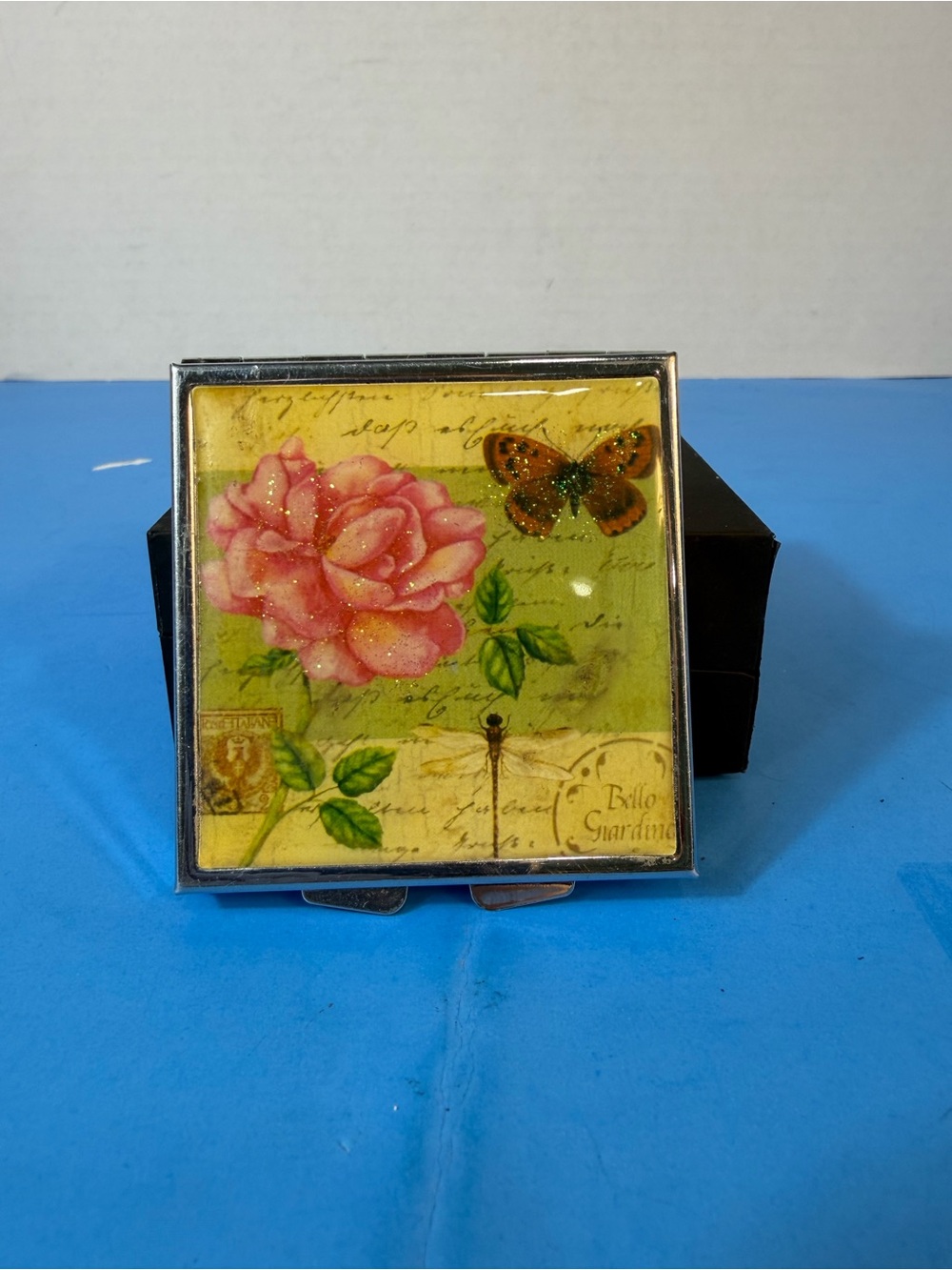 1970s pill box, vintage floral-patterned medicine case, travel container